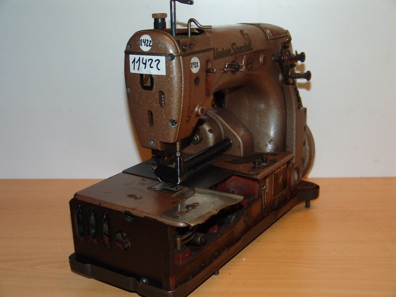 uni11422a.jpg