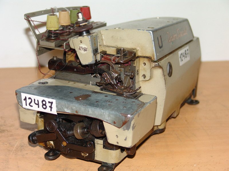 uni12487knp.jpg