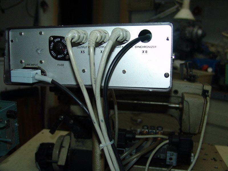 uni142004.jpg