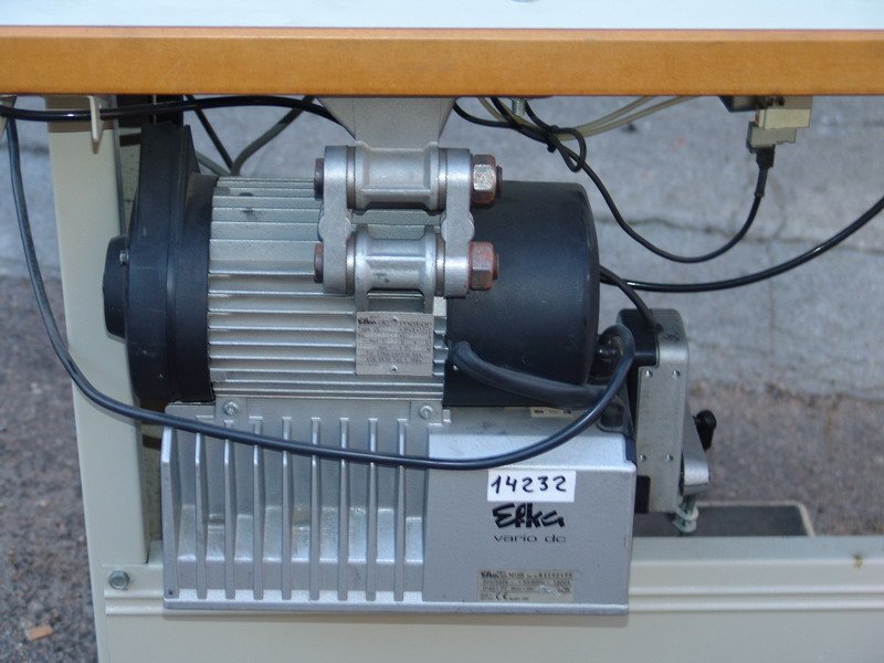 uni14232jra.jpg