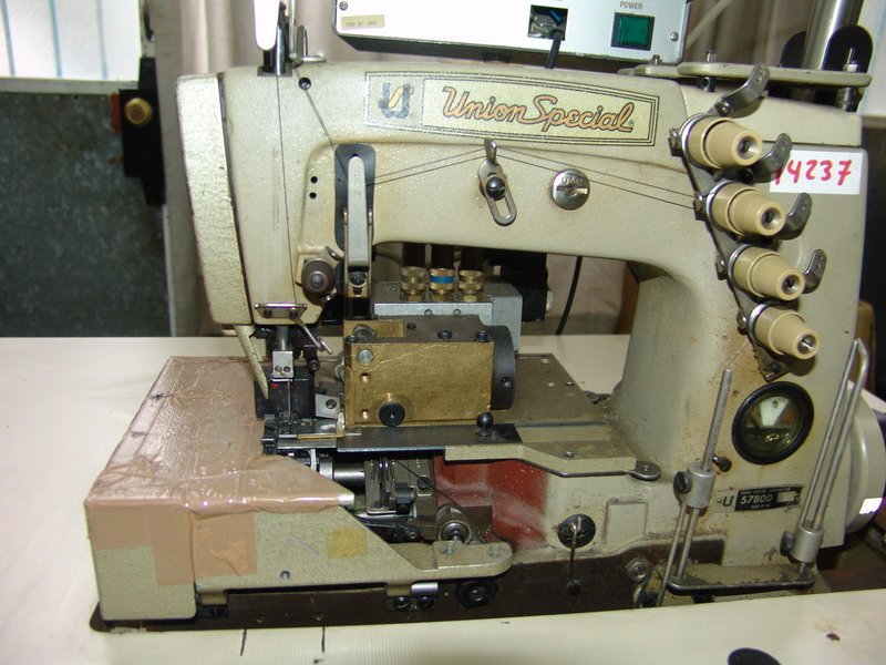 uni14237lsq.jpg