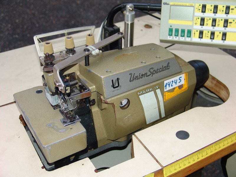 uni14245a.jpg