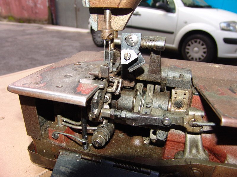 uni9328b.jpg