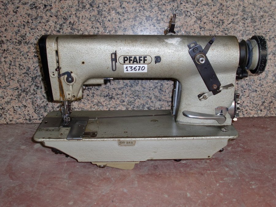 pfaff136702.jpg