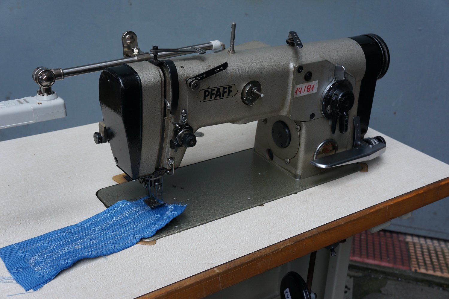 pfaff1418107.jpg