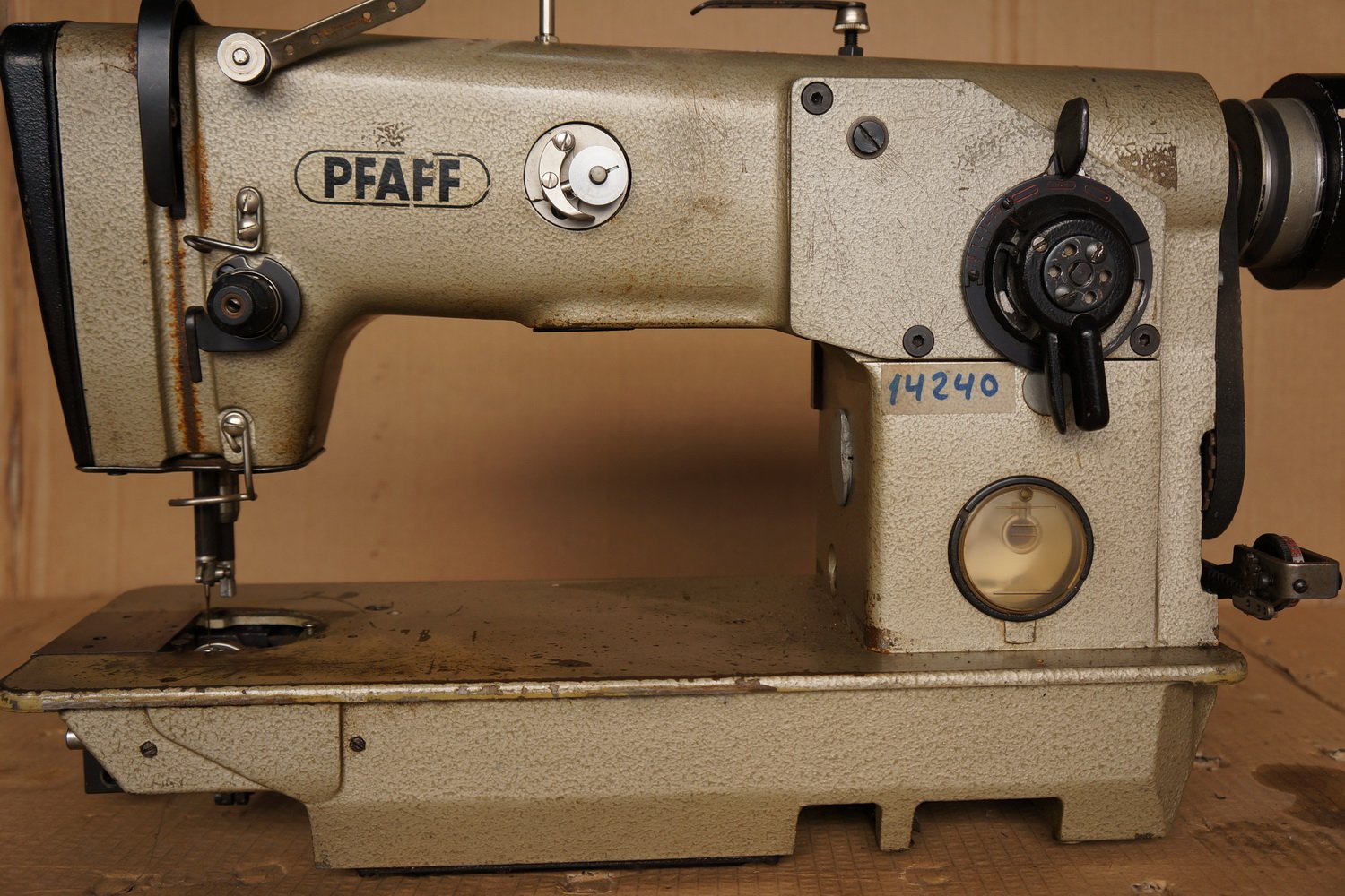 pfaff142402.jpg