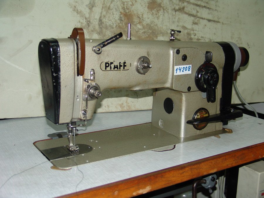 pfaff14208.jpg