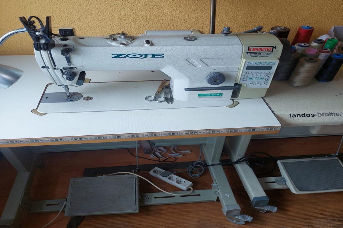 zoje16004002.jpg